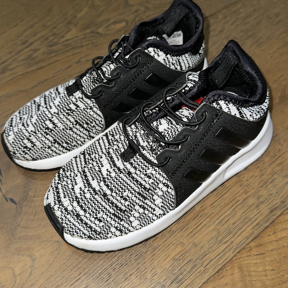 Adidas - Picture 3 of 7